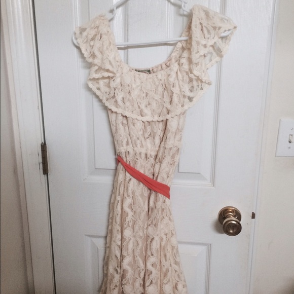 💚 sweet little ivory lace dress 💚