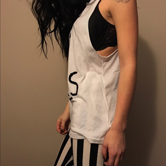 Forever 21 City Of Angles Muscle Tee - Picture 2 of 4