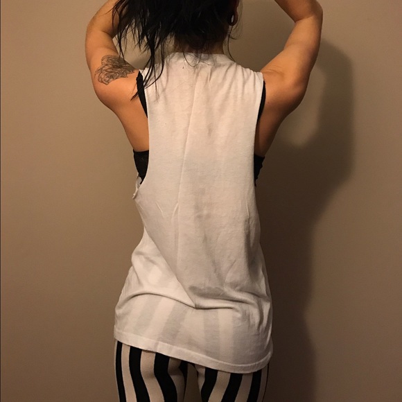 Forever 21 City Of Angles Muscle Tee - Picture 4 of 4