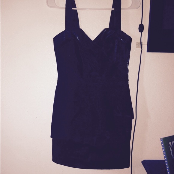 100% Silk Armani exchange dress