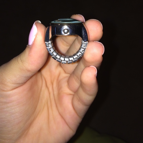 UNIQUE CLOCK RING - Picture 3 of 3