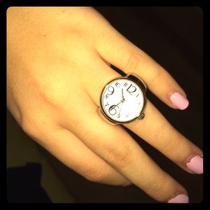 UNIQUE CLOCK RING