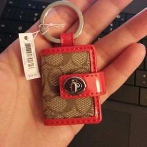 Photo key chain. Coach