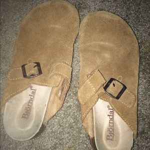Cheaper version of Birkenstocks