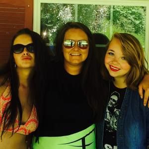 Meet your Posher, Fallon