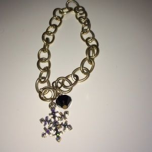 CUTE SNOWFLAKE BRACELET