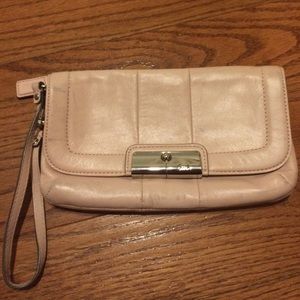 Coach wristlet pink