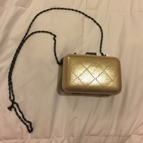Forever 21 clutch
