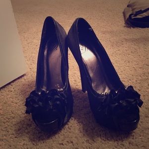 Sexy Black Stilettos 😍