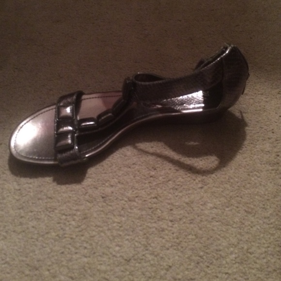 Size 8 pair of Silver and Bronze flats. - Picture 2 of 3