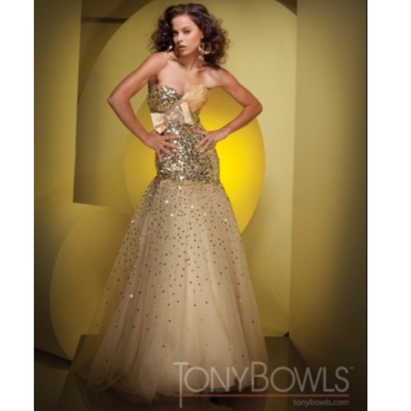 Tony Bowls Dresses & Skirts - 🌸Tony Bowls dress✨