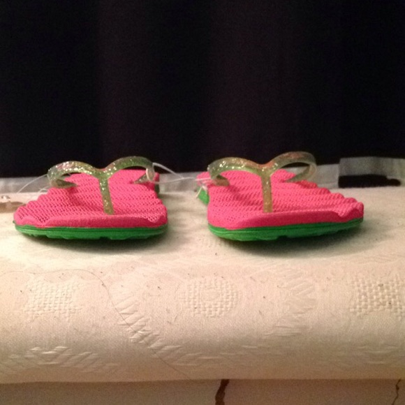 Comfortable Flip Flops - Picture 1 of 3