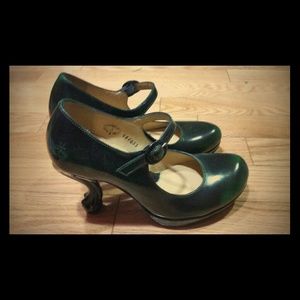 John Fluevog Queen Transcendent Elizabeth size 5