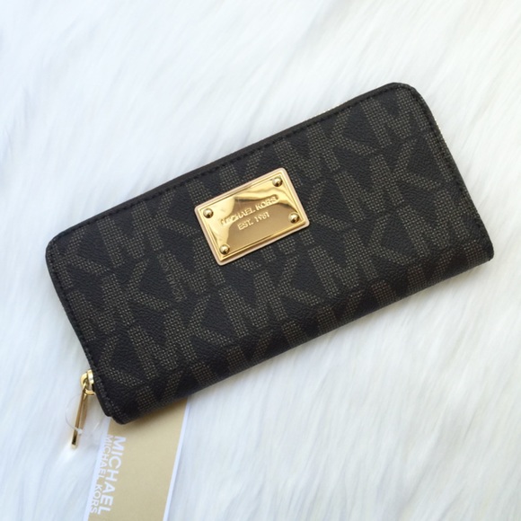 Michael Kors Clutches & Wallets - New Michael Kors Signature Brown/Gold Wallet!