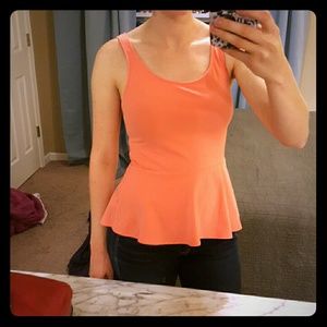 >>Express<< peplum tank