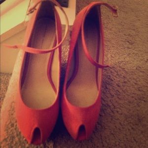 Zara wedge with strap