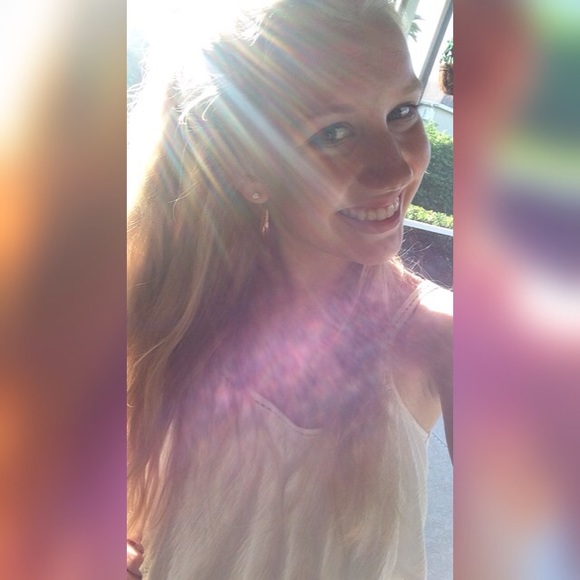 Meet your Posher, Taylor - Picture 1 of 1