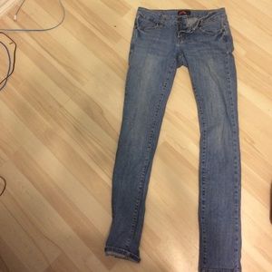 straight leg jeans