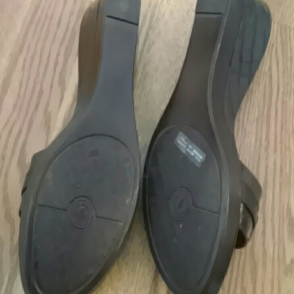 Brown Italian Shoemakers platform sandals - Picture 4 of 4