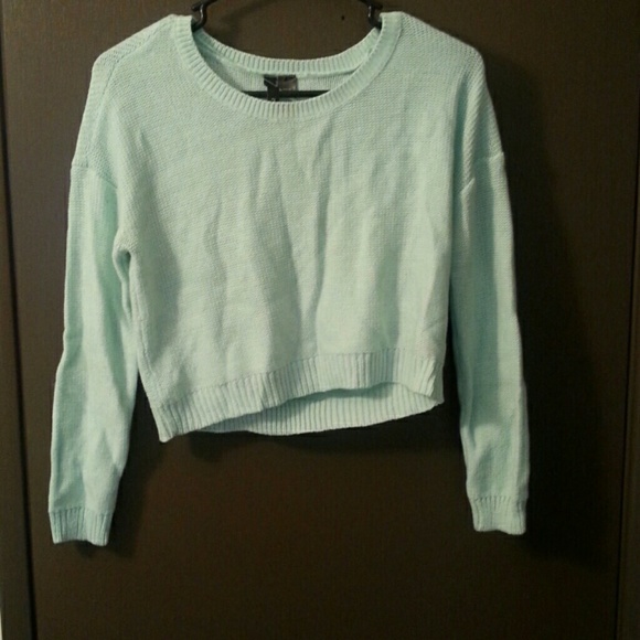 Sweater crop top