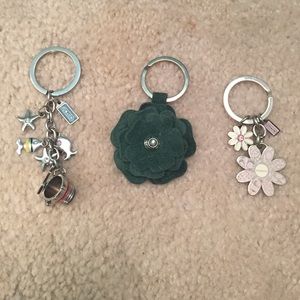 *BUNDLE FOR @LOVETORESELL*