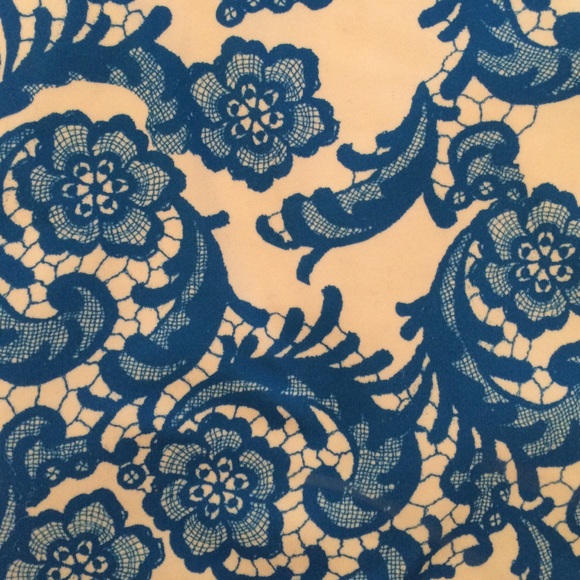 SOLD Lululemon CRB - Picture 3 of 3