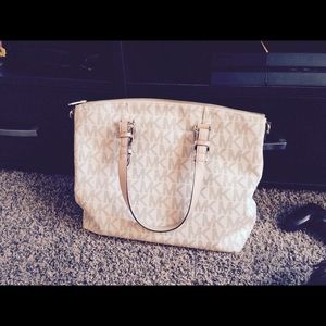 Large MK purse