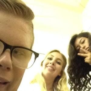 Meet your Posher, Alex