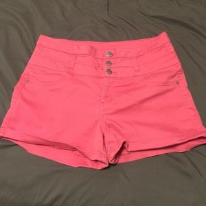 High waisted pink shorts. Stretchy fit. comfy!🎀