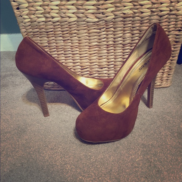 Brown suede pumps