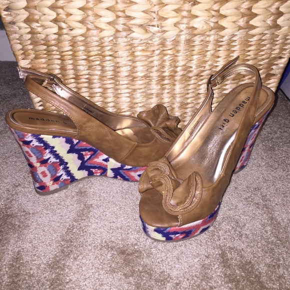 Slingback pumps