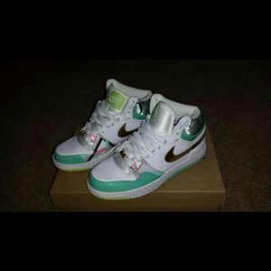 Nike shoes