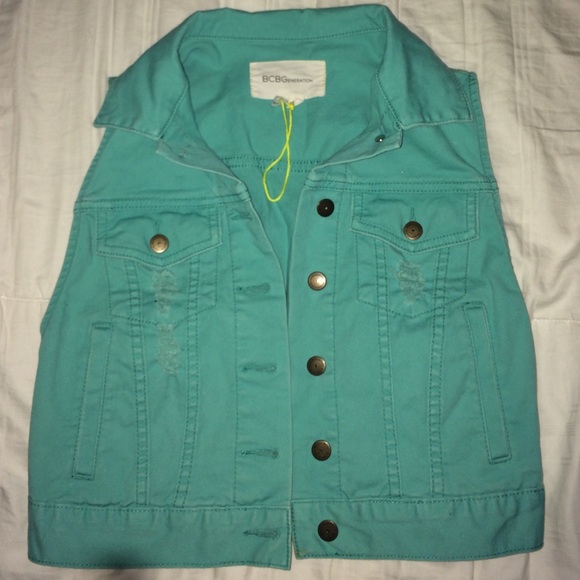 BCBG vest - Picture 1 of 1