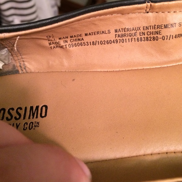 flats - Picture 3 of 3