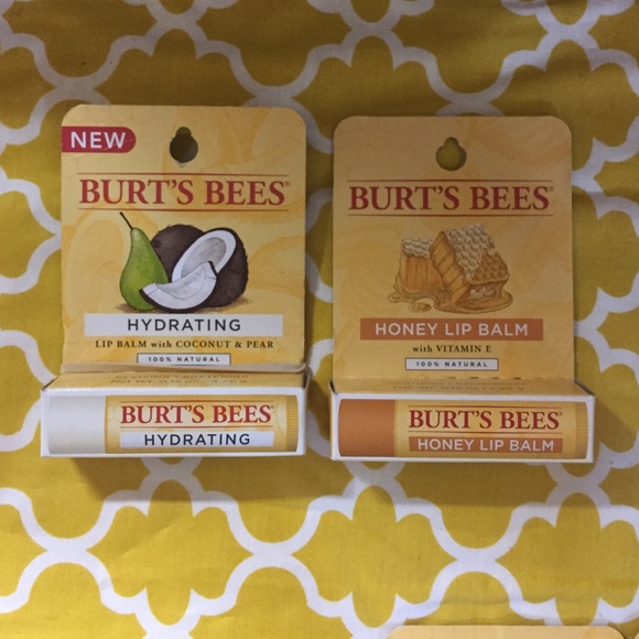Brand New Burt's Bees lip balm bundle! - Picture 2 of 3