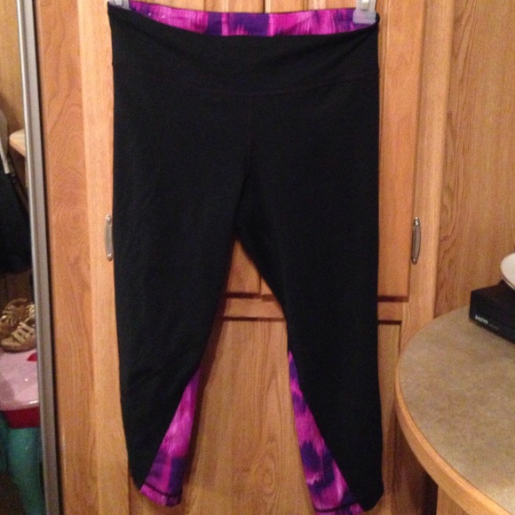 Under amour black n purple