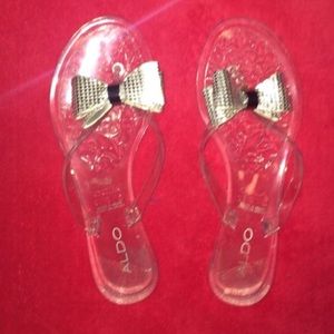 Clear flip flops