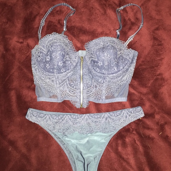 Dark blue VS lingerie set