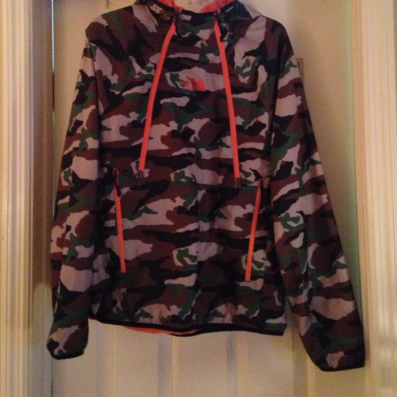 🌟REDUCED🌟 North Face Pull over jacket