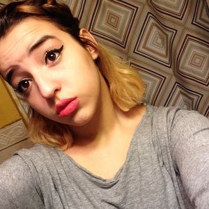 Meet your Posher, Sabrina