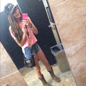 Meet your Posher, Taylor