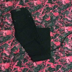 Black Levi jeans ( skinny fitted ) never worn