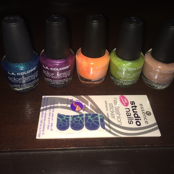5 unused L.A. Colors polish +nail-fashion stickers