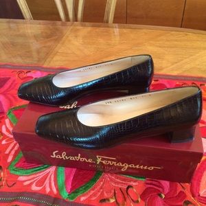Ferragamo brown croc pumps