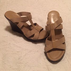 Charles David wedges