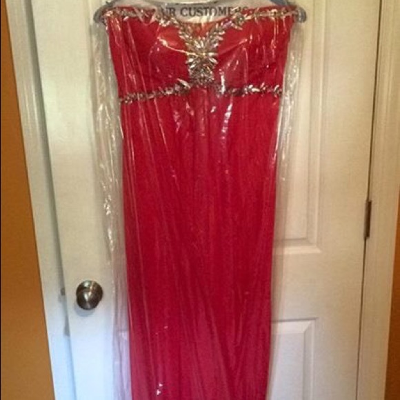 Xscape by Joanna Chen - Picture 2 of 2