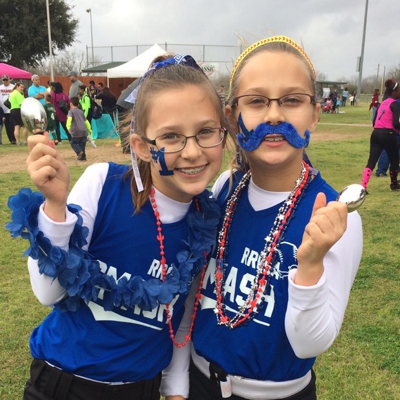 Meet your Posher, Bridget - Picture 1 of 1