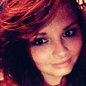 Meet your Posher, Carrie