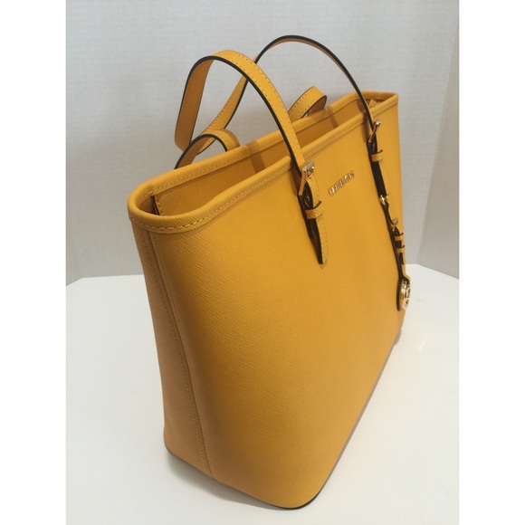 Michael Kors Jet Set a Travel Tote - Picture 2 of 4