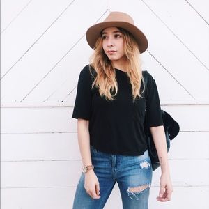 Meet your Posher, Denise